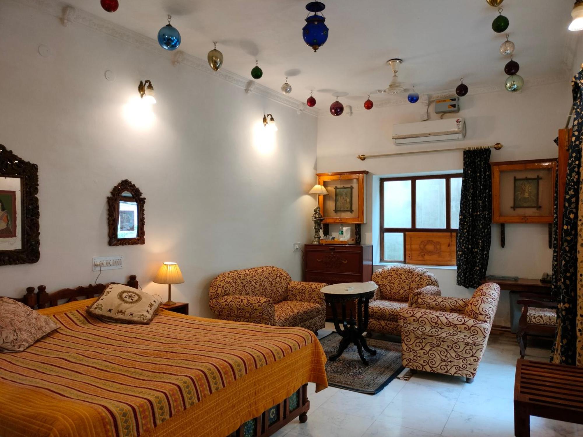 Haveli Braj Bhushanjee Heritage Hotel Būndi Extérieur photo