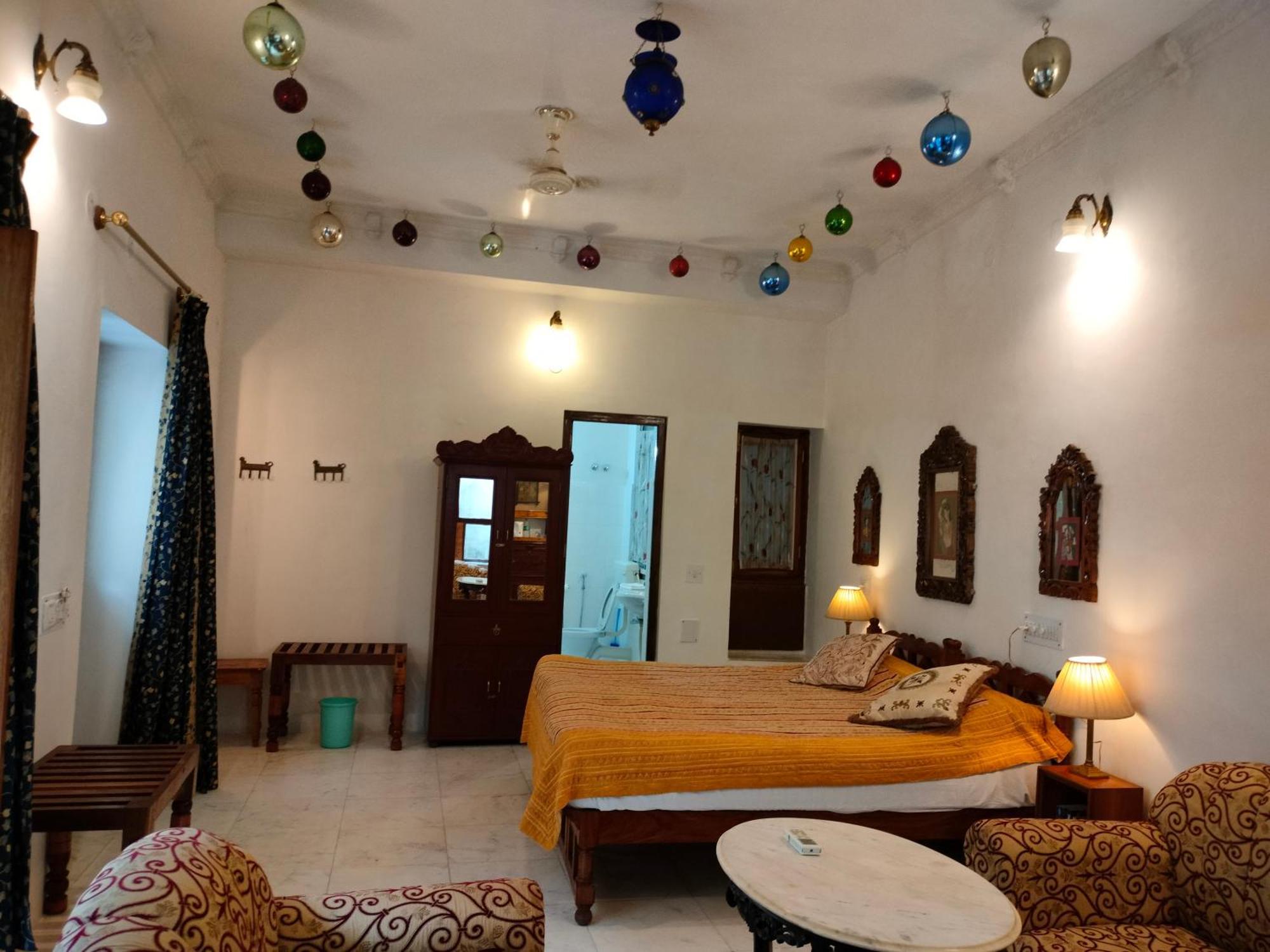 Haveli Braj Bhushanjee Heritage Hotel Būndi Extérieur photo