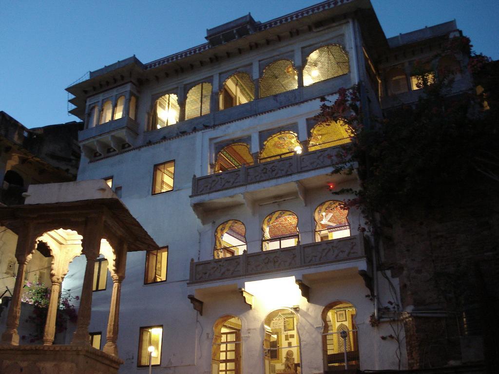 Haveli Braj Bhushanjee Heritage Hotel Būndi Chambre photo